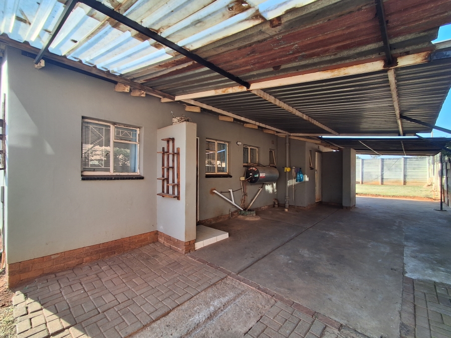 3 Bedroom Property for Sale in Randlespark North West